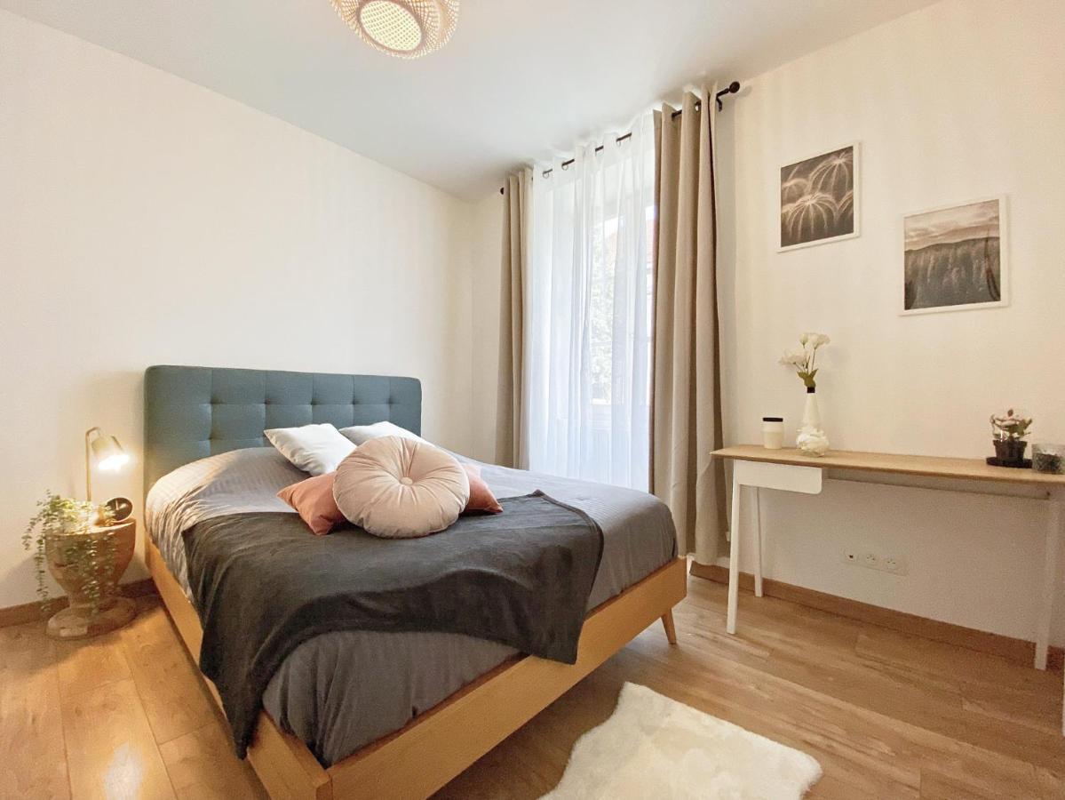 Le Convivial, Centre Apartment *